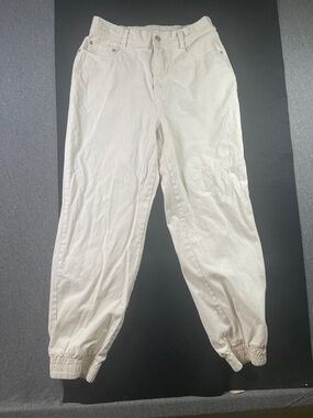 Women’s Elastic Cuff Joggers in Cream